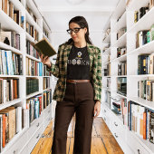 "Eye" Devour Books – の読幽霊 Tシャツ