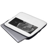 【Eye line】 ラップトップスリーブ (正面下部)