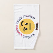 Eyebrow Sass: A Raised Eyebrow Works Wonders ハンドタオル (ハンドタオル)