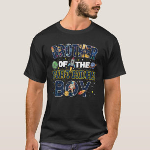 Fに一致する誕生日ボーイの外側空間の兄弟 Tシャツ