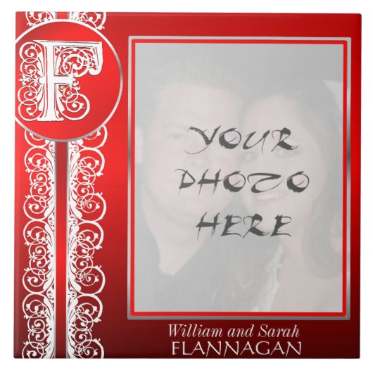 Fモノグラム「赤の白いレース」と写真 – タイル (正面)