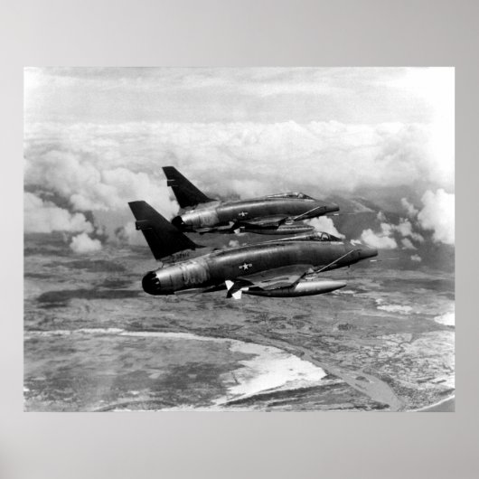 F-100によってすごいサーブル ポスター (正面)