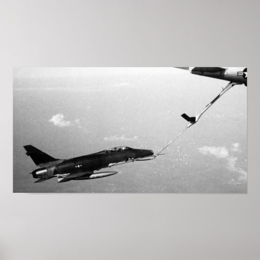 F-100によってすごいサーブル ポスター (正面)