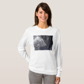 F-117Aよだかいが山を飛び越える Tシャツ (正面フル)