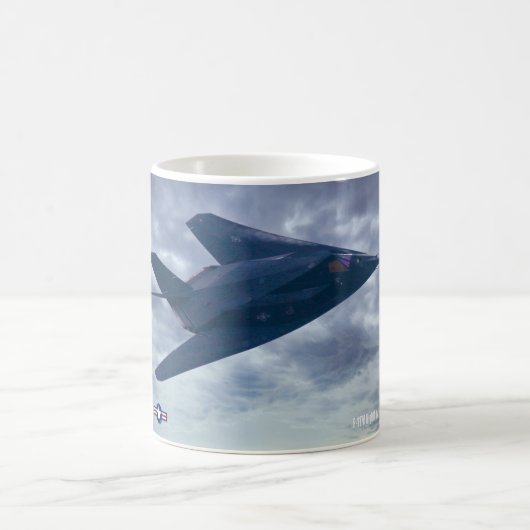 F-117Aよだかの コーヒーマグカップ (中央)