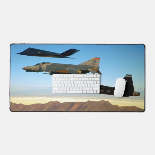 F-117A NIGHTAWK - F-4 T-38 デスクマット (キーボード&マウス)