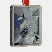 F-15イーグルは遠くにKC-135から引く メタルオーナメント (右)
