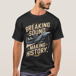 F-15 イーグルジェット: 音速の壁を破り歴史を刻むギフト Tシャツ