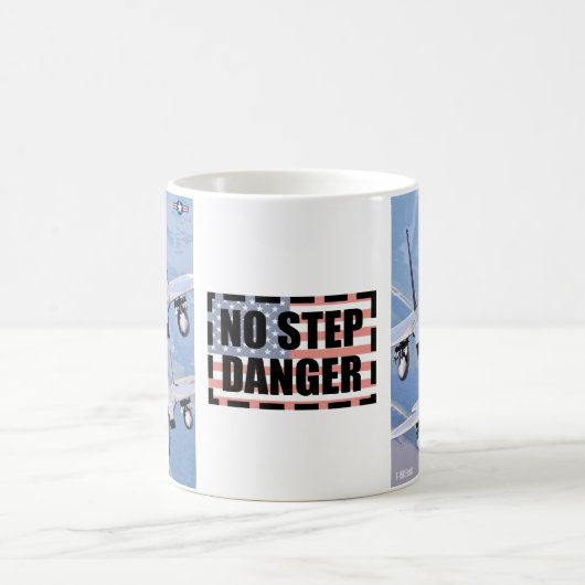F-15C EAGLE - NO STEP ADVANCE コーヒーマグカップ (中央)