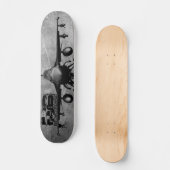 F-16ファイティング《鳥》ハヤブサ スケートボード (正面)