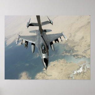 F-16戦いの《鳥》ハヤブサは燃料を補給します ポスター