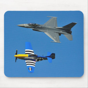 F-16戦いの《鳥》ハヤブサ及びP-51ムスタングのマウスパッド マウスパッド