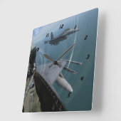 F-16戦いの《鳥》ハヤブサ スクエア壁時計 (傾斜)