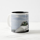F-16戦闘《鳥》ハヤブサ ツートーンマグカップ (正面左)