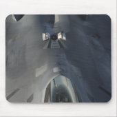 F-22ラプターがfを受け取る位置に移動する マウスパッド (正面)