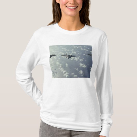 F-22ラプターの3船構成 Tシャツ (正面)