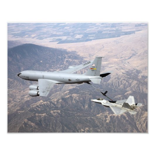 F-22ラプターは、KC-135から燃料を受ける フォトプリント            (正面)