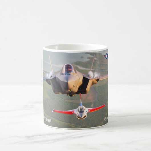 F-35A ライトニング IIとF-16C ヴァイパー コーヒーマグカップ (中央)