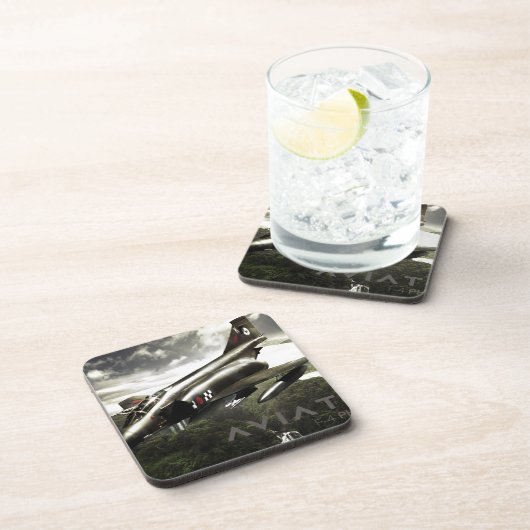 F-4ファントム戦闘機ジェット コースター (右側)