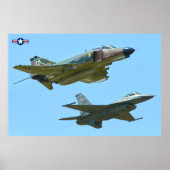 F-4 PHANTOMおよびF-16戦闘《鳥》ハヤブサ ポスター (正面)