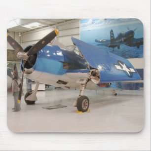 F-6F ヘルキャット 第二次世界大戦 戦闘機 at マウスパッド