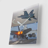 F/A-18ホーネすごいット スクエア壁時計 (傾斜)