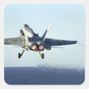 F/A-18Cのスズメバチはフライトデッキから進水します スクエアシール