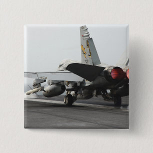 F/A-18Cのスズメバチはフライトデッキ2から進水します 缶バッジ