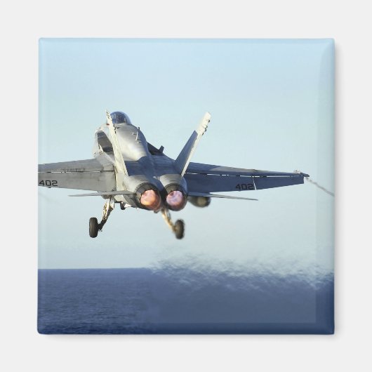 F/A-18Cホーネットがフライトデッキから発射 マグネット (正面)