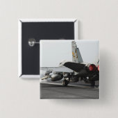 F/A-18Cホーネットがフライトデッキ2から発射する 缶バッジ (正面&裏面)