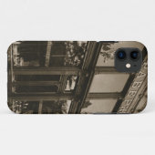 Fabergeの店の外面、セント・ピーターズバーグの伯爵 Case-Mate iPhoneケース (裏面(横))