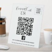 FacebookのQRコードに接続 台座サイン (インサイチュ)