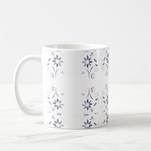 Faded Blue and White Floral Pattern コーヒーマグカップ (左)