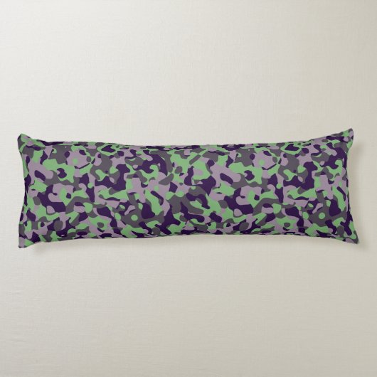 faded green and violet camo abstract ボディピロー (裏面)