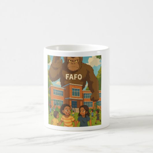 FAFO – The Guardian Stands Watch コーヒーマグカップ (中央)