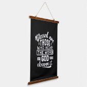 Faith and Obedience – Inspirational Scripture 吊り下げ型タペストリー (傾斜あり)