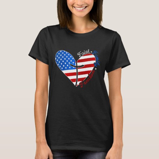 Faith Family Freedom American Flag Heart 4th Of Ju Tシャツ (正面)
