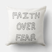 Faith over Fear クッション (正面)