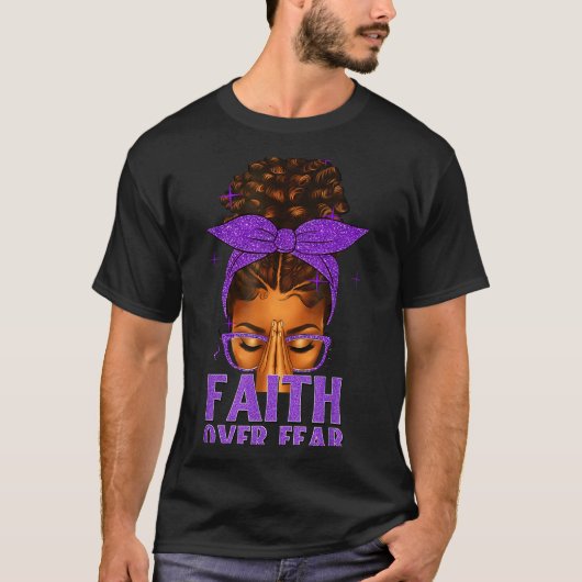 Faith Over Fear Black Women Afro Christian African Tシャツ (正面)
