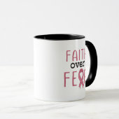 Faith Over Fear Breast Cancer Awareness マグカップ (正面右)