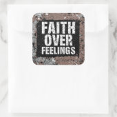 Faith Over Feelings Sticker – Christian Gym Motiva スクエアシール (バッグ)