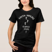 Faith Walks, Clumsy Steps – Funny Christian Footpr トライブレンドＴシャツ (正面)