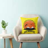 Faithful Comfort – Mountain Sunset Throw Pillow クッション (椅子)