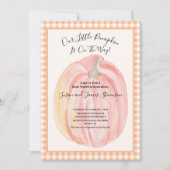 Fall Baby Shower Invitation Little Pumpkin Gingham 招待状 (正面)