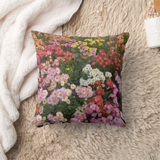 Fall Flowers pillow, orange, yellow, pink daisies クッション (ブランケット)