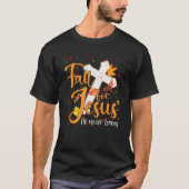 Fall For Jesus He Never Leaves Canada Maples Tシャツ (正面)