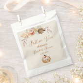 Fall In Love Rustic Bridal Shower フェイバーバッグ (クリップ留めされた状態)