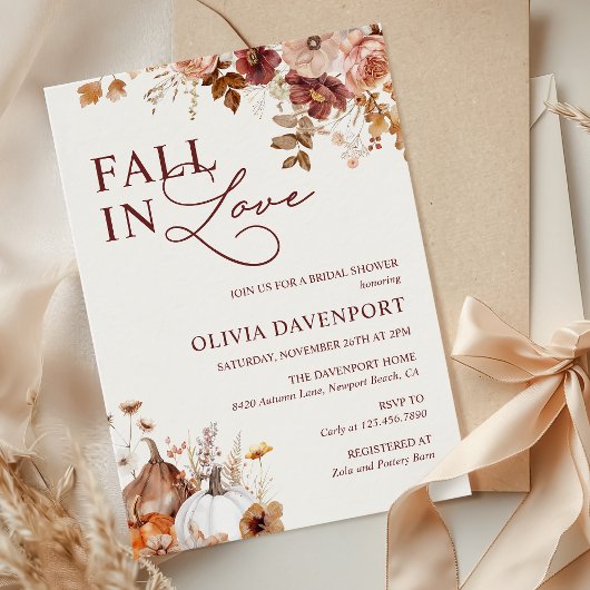 Fall in Love Rustic Pumpkin Floral Bridal Shower 招待状