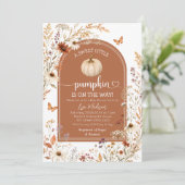 Fall Sweet Little Pumpkin ベビーシャワー招待状 招待状 (スタンド正面)