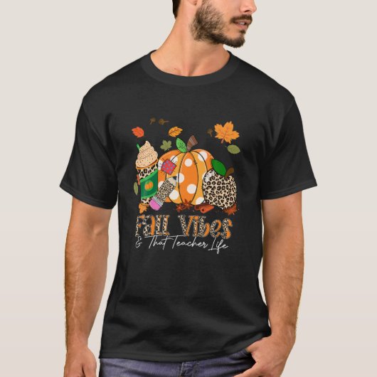 Fall Vibes Tシャツ (正面)